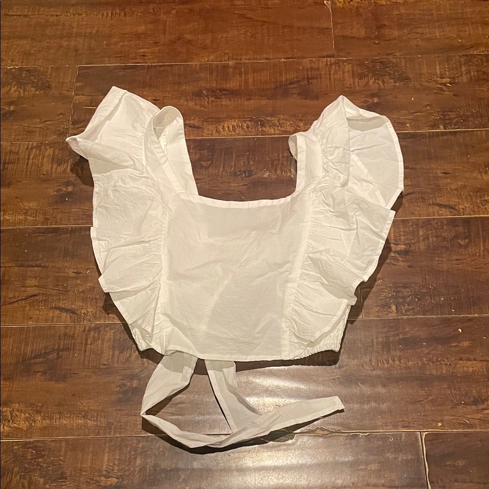 Backless Ruffle Crop Top - Picture 6 of 9